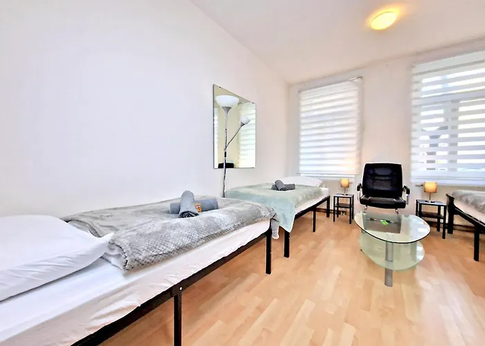 Happyside O Monteure O Zentrumsnah O Wlan O 6 Einzelbetten Apartamento *